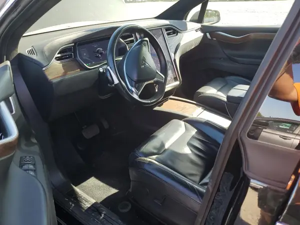 5YJXCDE29HF048021 2017 TESLA MODEL X - Image 8