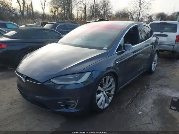 5YJXCDE29HF050268 2017 TESLA MODEL X - Image 2