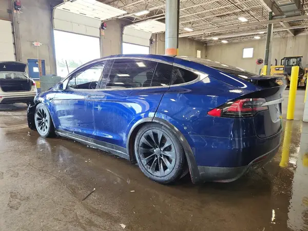 5YJXCDE29HF060895 2017 TESLA MODEL X - Image 2