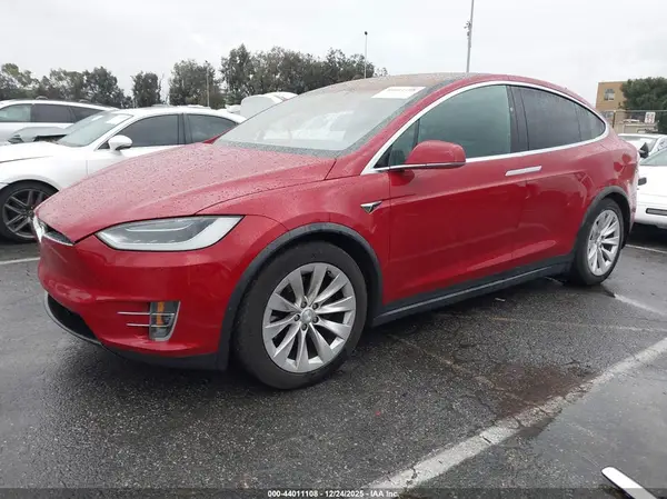 5YJXCDE29HF060900 2017 TESLA MODEL X - Image 2