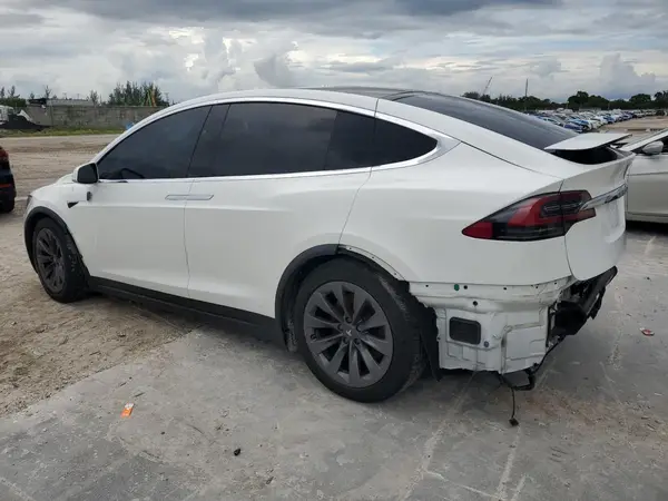 5YJXCDE29JF087147 2018 TESLA MODEL X - Image 2