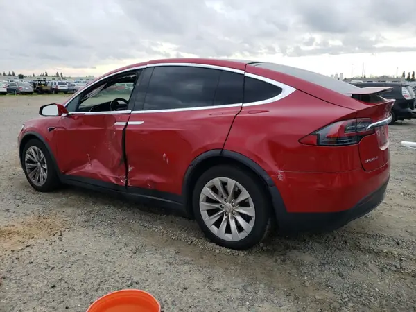5YJXCDE29JF093742 2018 TESLA MODEL X - Image 2