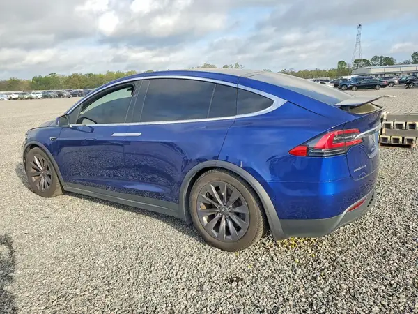 5YJXCDE29JF112919 2018 TESLA MODEL X - Image 2