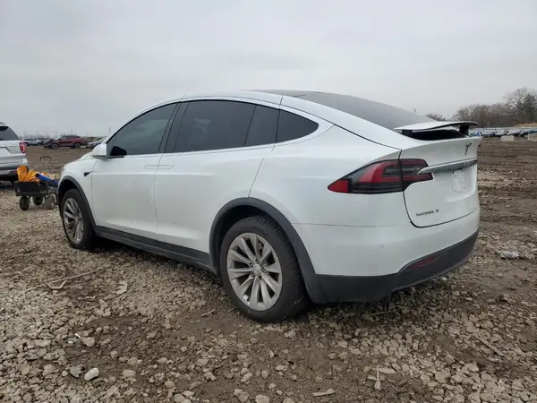 5YJXCDE29JF113956 2018 TESLA MODEL X - Image 2