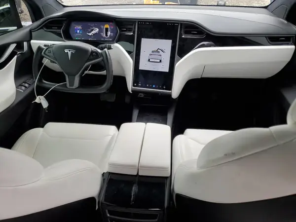 5YJXCDE29JF113956 2018 TESLA MODEL X - Image 8