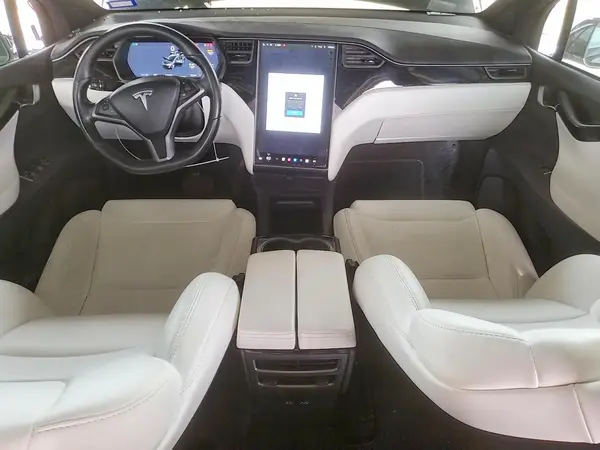 5YJXCDE29KF148336 2019 TESLA MODEL X - Image 8