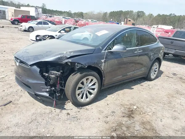 5YJXCDE29KF180249 2019 TESLA MODEL X - Image 2