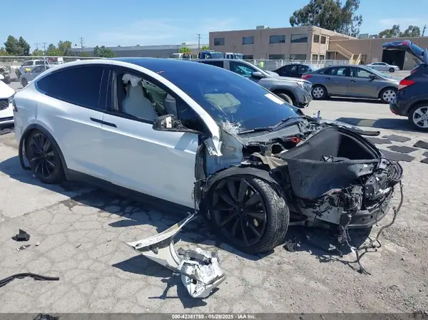5YJXCDE29KF207773 2019 TESLA MODEL X - Image 1
