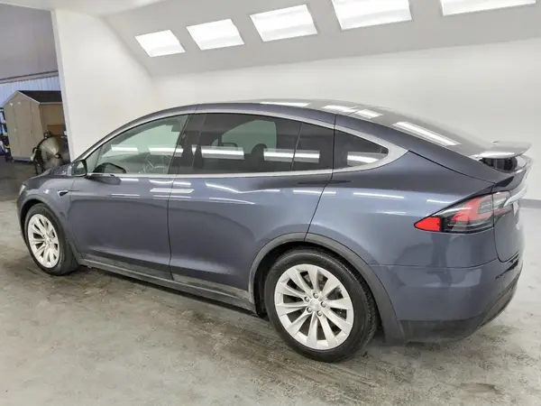 5YJXCDE29LF241410 2020 TESLA MODEL X - Image 2