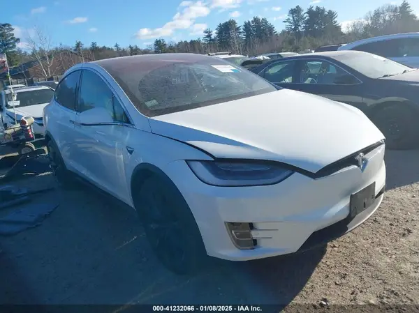 5YJXCDE29MF316169 2021 TESLA MODEL X - Image 1