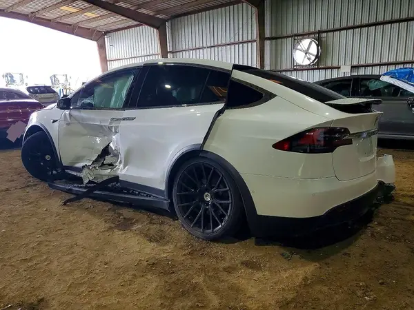 5YJXCDE29MF321579 2021 TESLA MODEL X - Image 2