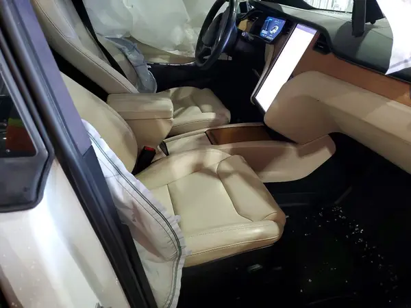 5YJXCDE29MF321579 2021 TESLA MODEL X - Image 8