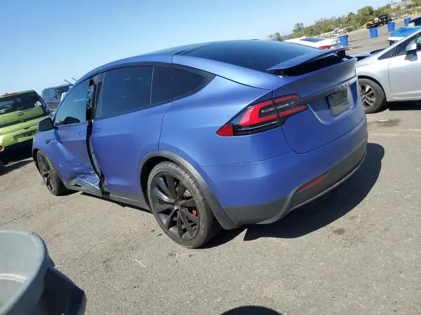 5YJXCDE2XGF026527 2016 TESLA MODEL X - Image 2