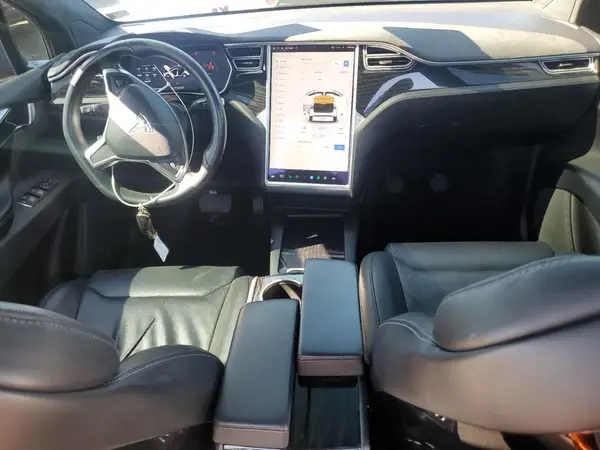 5YJXCDE2XGF026527 2016 TESLA MODEL X - Image 8