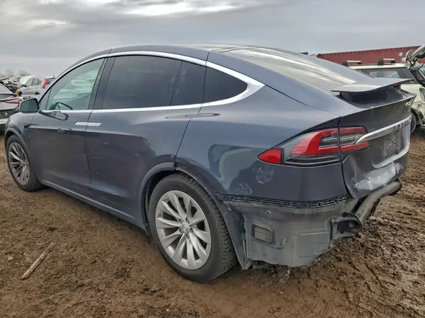 5YJXCDE2XGF030366 2016 TESLA MODEL X - Image 2