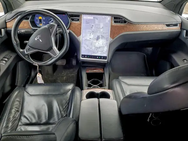 5YJXCDE2XGF030366 2016 TESLA MODEL X - Image 8