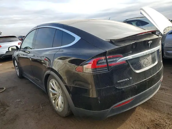 5YJXCDE2XHF054314 2017 TESLA MODEL X - Image 2
