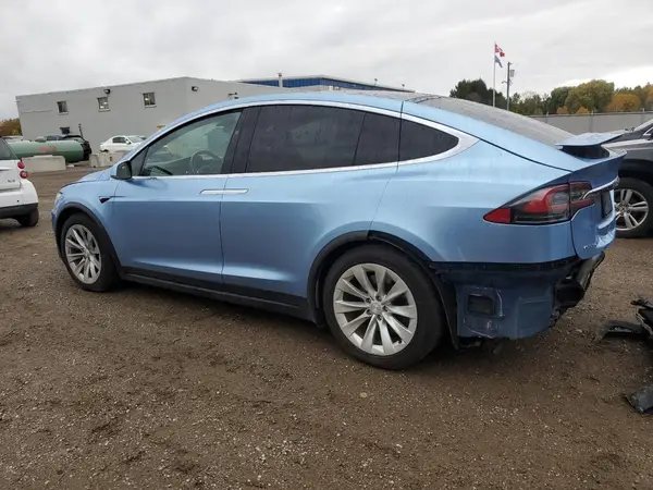 5YJXCDE2XHF059559 2017 TESLA MODEL X - Image 2