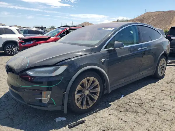 5YJXCDE2XHF059660 2017 TESLA MODEL X - Image 1