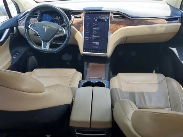 5YJXCDE2XHF059660 2017 TESLA MODEL X - Image 8