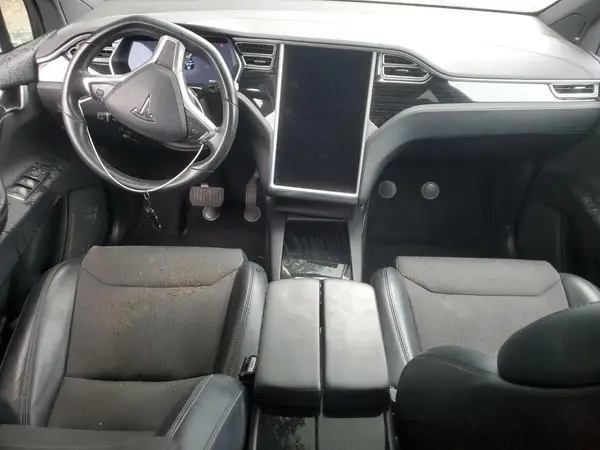 5YJXCDE2XHF067404 2017 TESLA MODEL X - Image 8