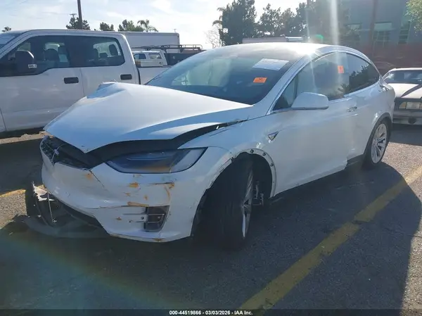 5YJXCDE2XJF092146 2018 TESLA MODEL X - Image 2