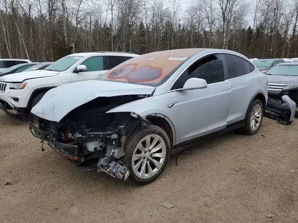 5YJXCDE2XJF099811 2018 TESLA MODEL X - Image 1