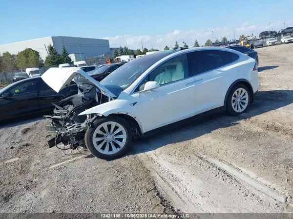 5YJXCDE2XJF105025 2018 TESLA MODEL X - Image 2