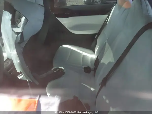 5YJXCDE2XJF105025 2018 TESLA MODEL X - Image 8