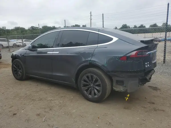 5YJXCDE2XJF111388 2018 TESLA MODEL X - Image 2