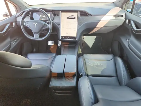 5YJXCDE2XJF116686 2018 TESLA MODEL X - Image 8