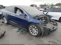 5YJXCDE2XJF122519 2018 TESLA MODEL X