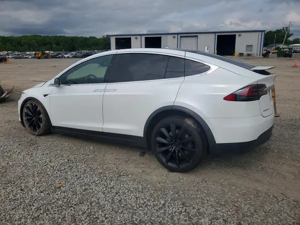 5YJXCDE2XJF136713 2018 TESLA MODEL X - Image 2