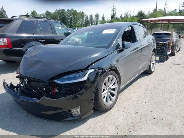 5YJXCDE2XJF139966 2018 TESLA MODEL X - Image 2