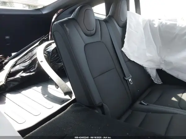 5YJXCDE2XJF139966 2018 TESLA MODEL X - Image 8