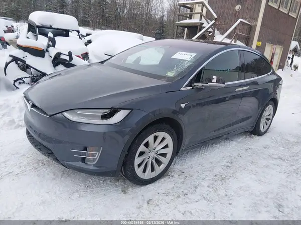5YJXCDE2XKF206518 2019 TESLA MODEL X - Image 2