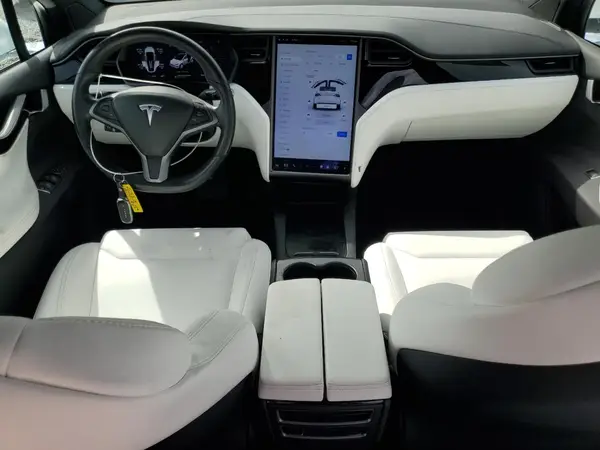 5YJXCDE2XKF207331 2019 TESLA MODEL X - Image 8