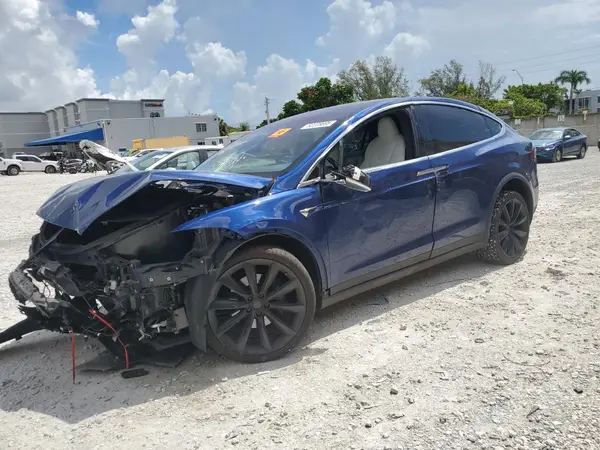 5YJXCDE2XLF285853 2020 TESLA MODEL X - Image 1