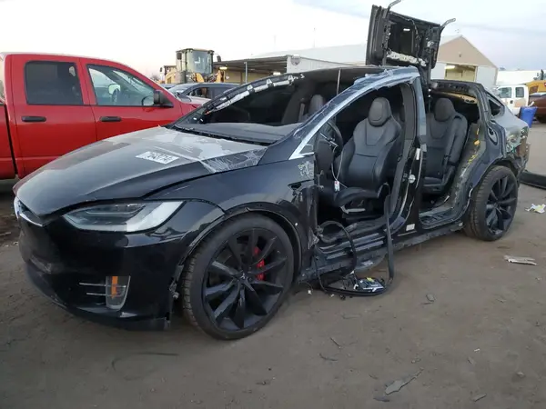 5YJXCDE41GF026630 2016 TESLA MODEL X - Image 1