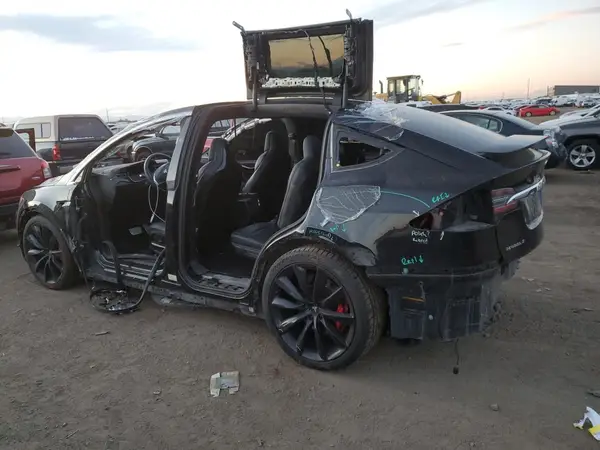 5YJXCDE41GF026630 2016 TESLA MODEL X - Image 2