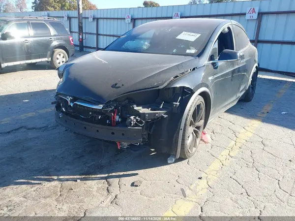 5YJXCDE41LF262298 2020 TESLA MODEL X - Image 2