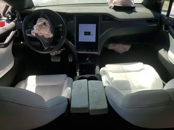 5YJXCDE42LF284732 2020 TESLA MODEL X - Image 8