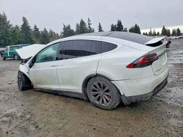 5YJXCDE43JF139552 2018 TESLA MODEL X - Image 2