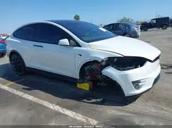 5YJXCDE43LF275733 2020 TESLA MODEL X