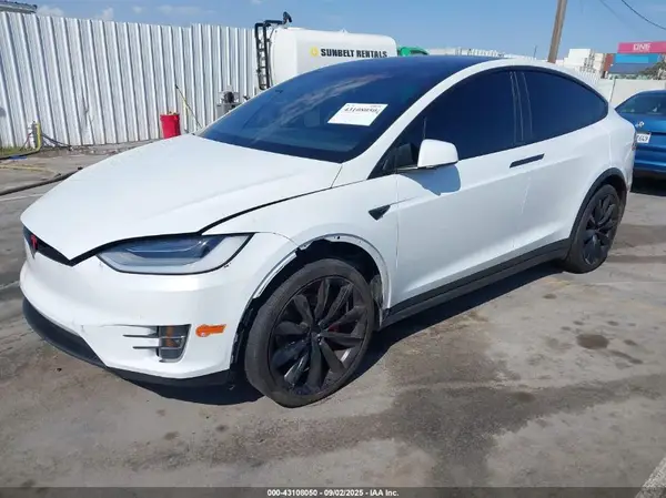 5YJXCDE43LF275733 2020 TESLA MODEL X - Image 2