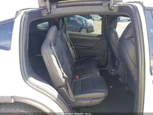 5YJXCDE43LF275733 2020 TESLA MODEL X - Image 8