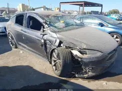 5YJXCDE44KF180385 2019 TESLA MODEL X