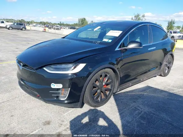 5YJXCDE46GF031970 2016 TESLA MODEL X - Image 2