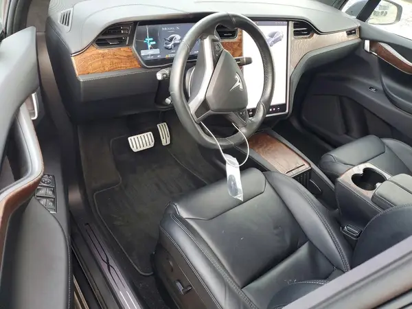 5YJXCDE46KF180386 2019 TESLA MODEL X - Image 8