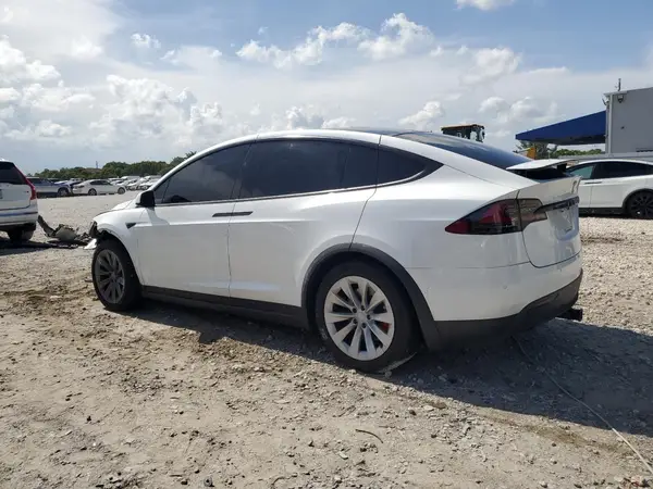 5YJXCDE47LF262354 2020 TESLA MODEL X - Image 2